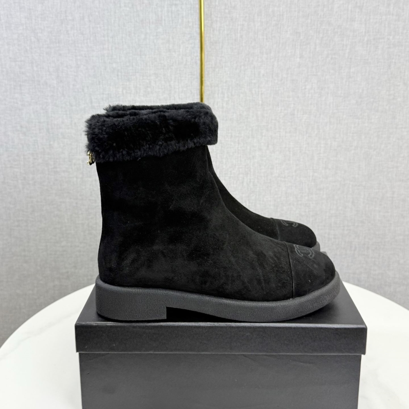 Ch**el boots